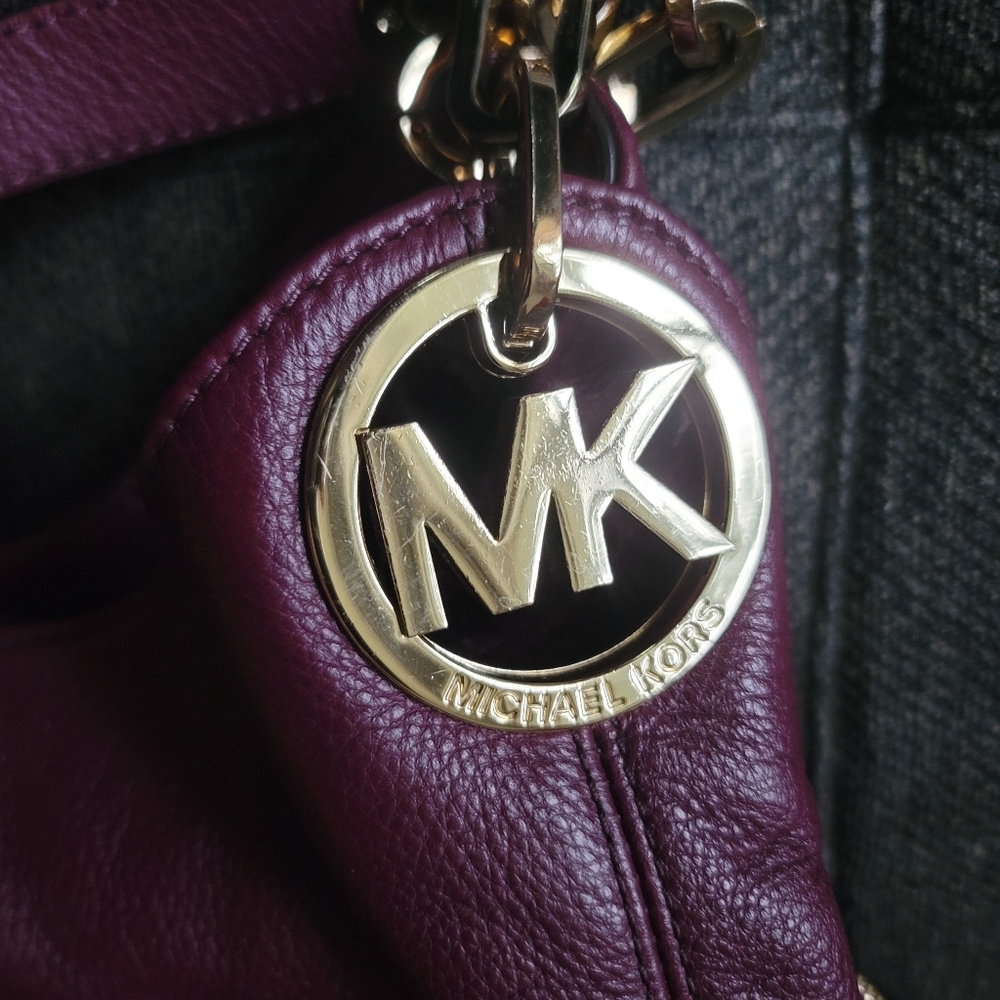 Michael Kors Fulton Pebbled Leather Hobo Shoulder Bag - Picture 13 of 15